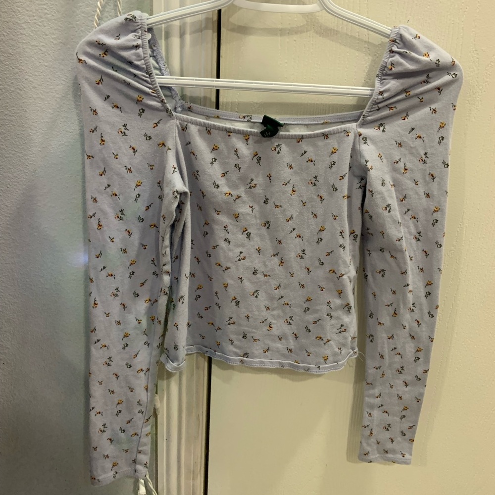 Cropped Light Blue Long Sleeve with Yellow Flowers